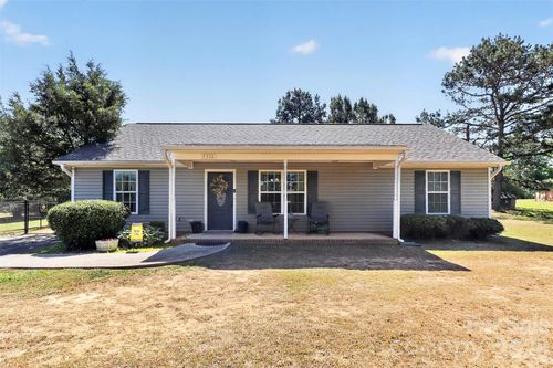 5306 Willow Run Dr, Monroe, NC, 28110-7374 | Card Image