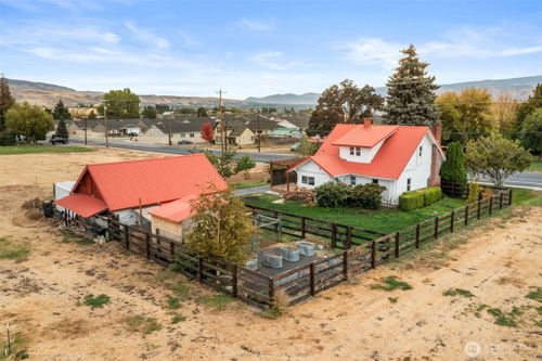 814 Easy St, Wenatchee, WA, 98801-9655 | Card Image