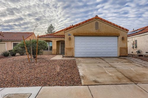 633 Indian Row Ct, Henderson, NV, 89011-1818 | Card Image