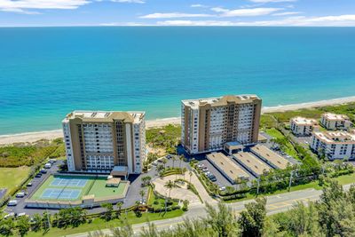 507 - 4160 N Highway A1a, Condo with 3 bedrooms, 3 bathrooms and null parking in Hutchinson Island FL | Image 2