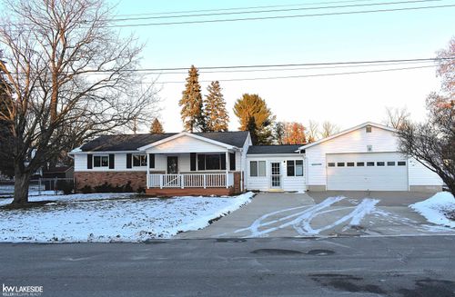 6756 West St, Caseville, MI, 48725-9517 | Card Image