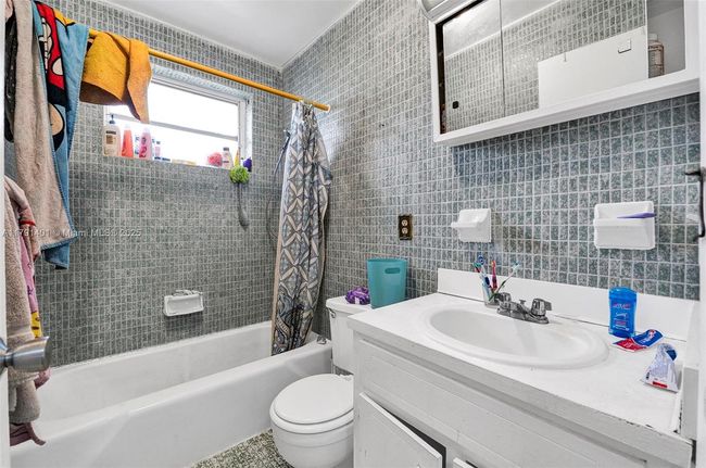 1900 Nw 88 Th St, Home with 0 bedrooms, 0 bathrooms and 4 parking in Miami FL | Image 9