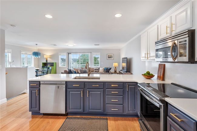 UNIT-58 - 675 Metacom Ave, Condo with 2 bedrooms, 2 bathrooms and 3 parking in Bristol RI | Image 8