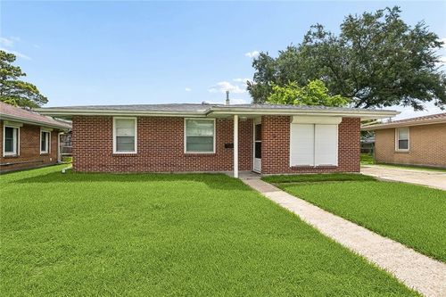 4 Gretna Blvd, Gretna, LA, 70053-4906 | Card Image