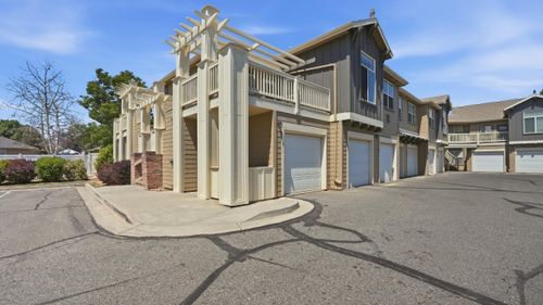 e-11-2491 Fountain Greens Pl, Grand Junction, CO, 81505-8638 | Card Image