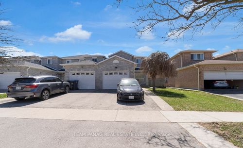 28 Donna Dr, Brampton, ON, L6Z3T2 | Card Image