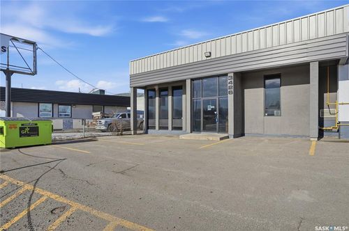 3426 Saskatchewan Dr, Regina, SK, S4T1H1 | Card Image