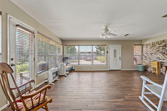 4395 Farm Road 2820, House other with 3 bedrooms, 2 bathrooms and null parking in Sumner TX | Image 29