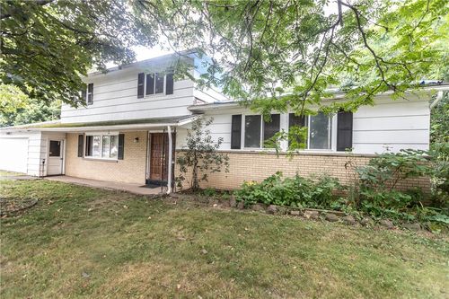22 Shadywood Dr, Gates, NY, 14606-4921 | Card Image