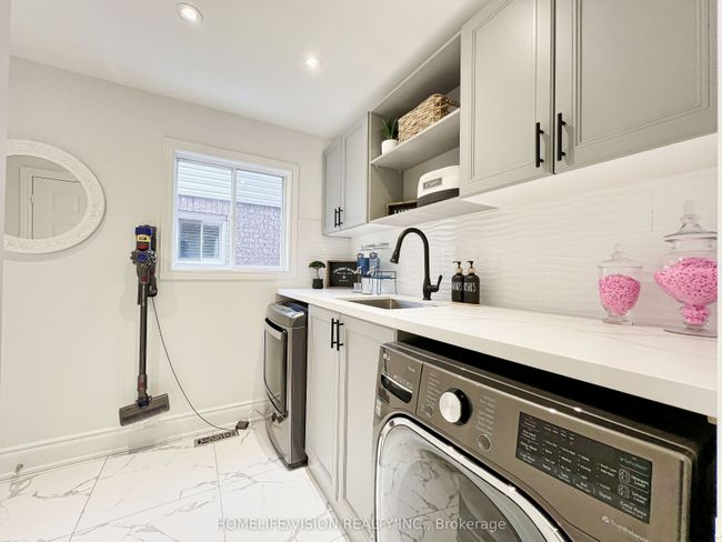 142 Bowles Dr, House other with 5 bedrooms, 4 bathrooms and 4 parking in Ajax ON | Image 9