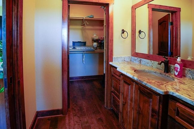 5411 N State Highway 95, Home with 3 bedrooms, 4 bathrooms and 2 parking in Flatonia TX | Image 22