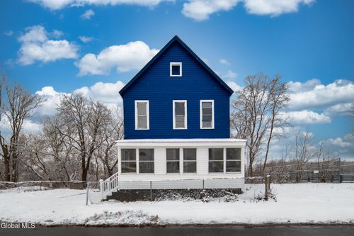 806 Strong St, Schenectady, NY, 12307-1904 | Card Image