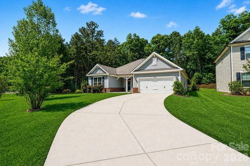 10883 Sparkle Creek Dr, Midland, NC, 28107-9558 | Card Image