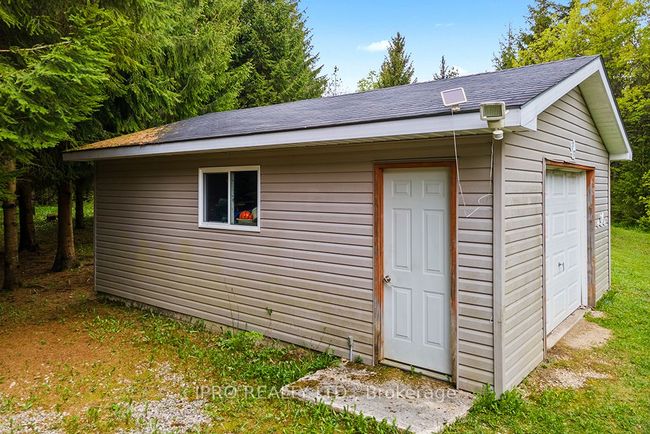 604102 Sideroad 60, House other with 3 bedrooms, 2 bathrooms and 8 parking in Berkeley ON | Image 24