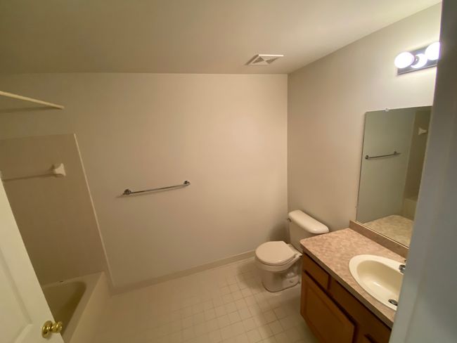 Full Bath | Image 15