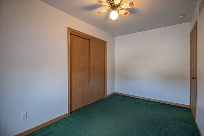 303 W Broadway St, House other with 3 bedrooms, 3 bathrooms and null parking in Stanwood IA | Image 6