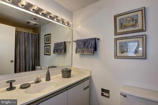 APT-713S - 1805 Crystal Dr, Condo with 3 bedrooms, 2 bathrooms and null parking in ARLINGTON VA | Image 24
