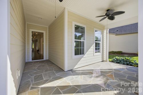495 Granite Lake Ct, Denver, NC, 28037-6531 | Card Image