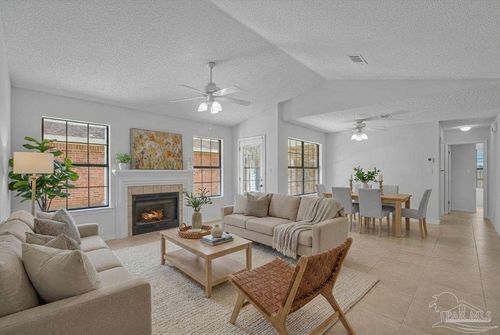 3251 Braxton Cir, Pensacola, FL, 32504-4856 | Card Image