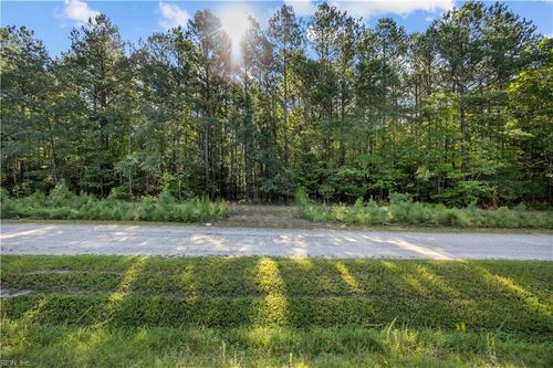 14 Fox Chase Dr, Dendron, VA, 23839-2439 | Card Image