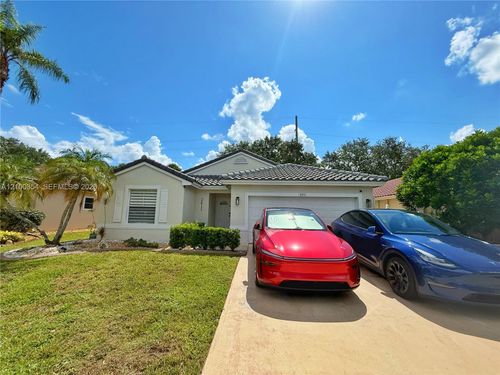 2411 Nw 184th Ter, Pembroke Pines, FL, 33029-5304 | Card Image