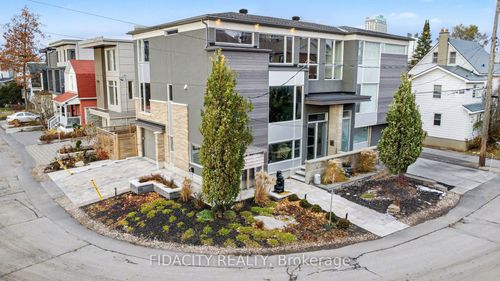 {{alt}} | Card Image