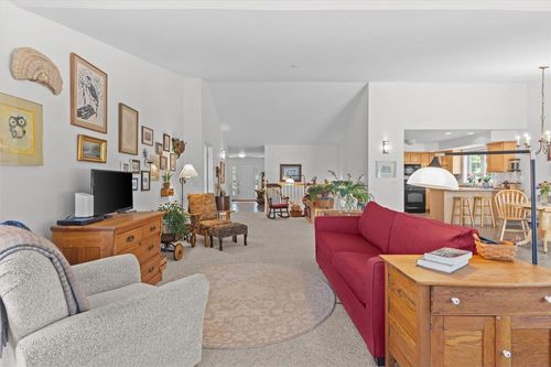 45 Donnas Way, Colchester, VT, 05446-4462 | Card Image