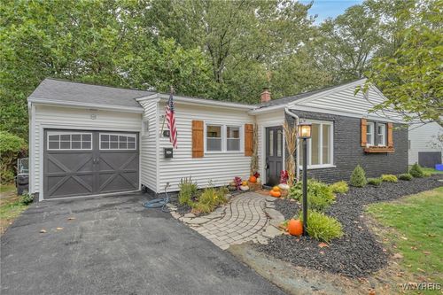 449 Lakewood Pkwy, Amherst, NY, 14226-4007 | Card Image