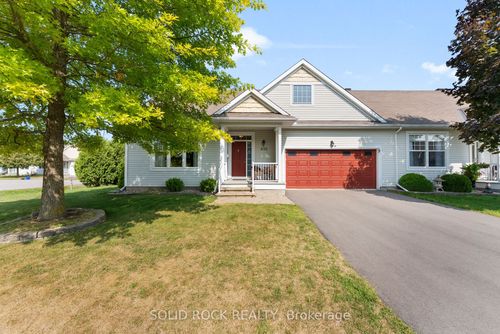 659 Country Trail Pvt, Carlsbad Springs, ON, K0A1K0 | Card Image