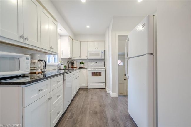 131 Morrell St, House other with 3 bedrooms, 2 bathrooms and 4 parking in Brantford ON | Image 9