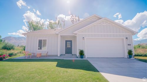 661 W 20 N, Hyrum, UT, 84319-6725 | Card Image