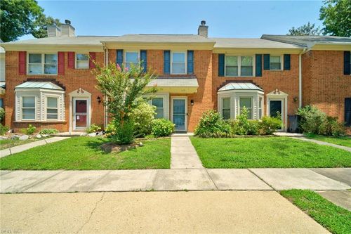 119 Kingsbridge Ln, Yorktown, VA, 23692-2628 | Card Image