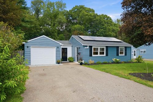 212 Holly Ln, Portsmouth, NH, 03801-4700 | Card Image