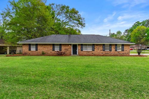 301 W Ray Dr, Hattiesburg, MS, 39402-1046 | Card Image