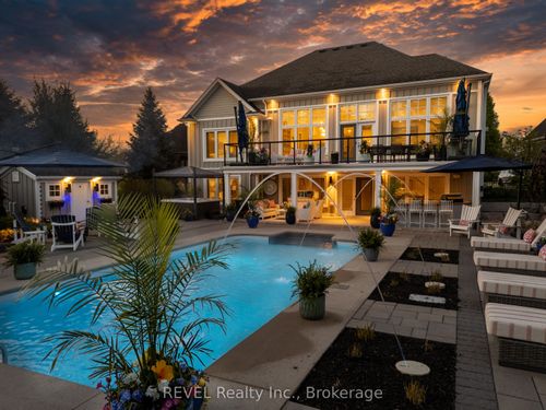 {{alt}} | Card Image