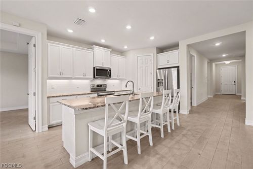 3939 Crosswater Dr, North Fort Myers, FL, 33917-7872 | Card Image