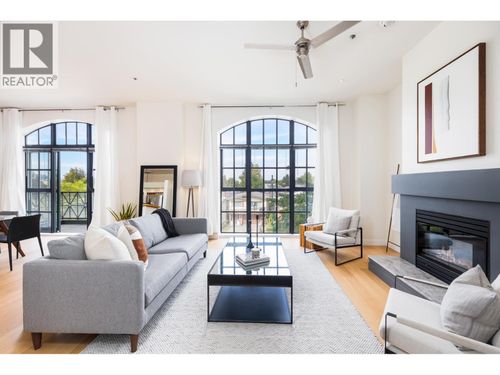 202-4590 Earles St, Vancouver, BC, V5R6A2 | Card Image