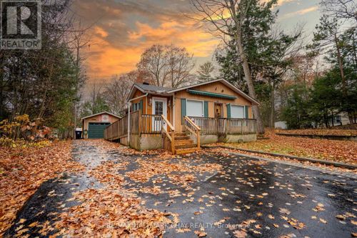 86 Oliver Dr, Tiny, ON, L0L2J0 | Card Image