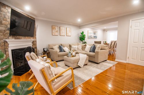 unit-c4-55 Cross St, Danbury, CT, 06810-7081 | Card Image