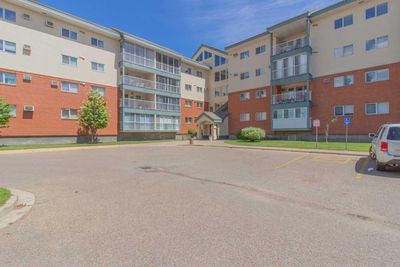 114 - 3021 13 Ave Se, Condo with 2 bedrooms, 2 bathrooms and 1 parking in Medicine Hat AB | Image 2