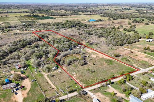 166 Norwood Ln, Elgin, TX, 78621-3133 | Card Image