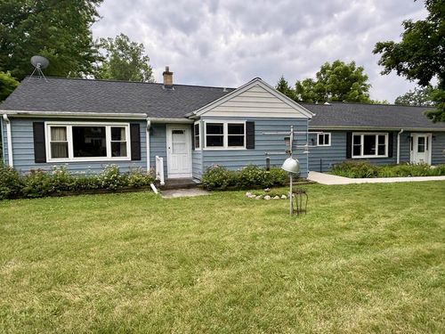 5013 Westfield Road, Mequon, WI, 53092 | Card Image