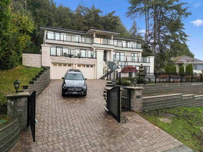 863 Younette Dr, House other with 7 bedrooms, 5 bathrooms and 4 parking in West Vancouver BC | Image 1