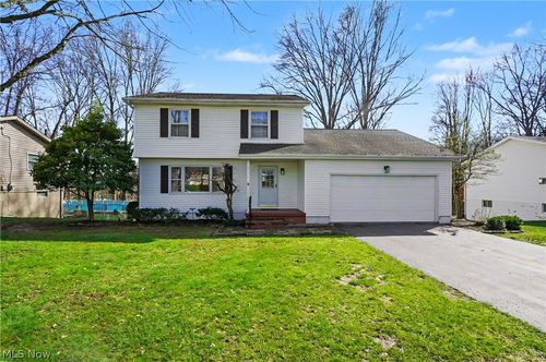 4765 Warwick Drive S, Canfield, OH, 44406 | Card Image