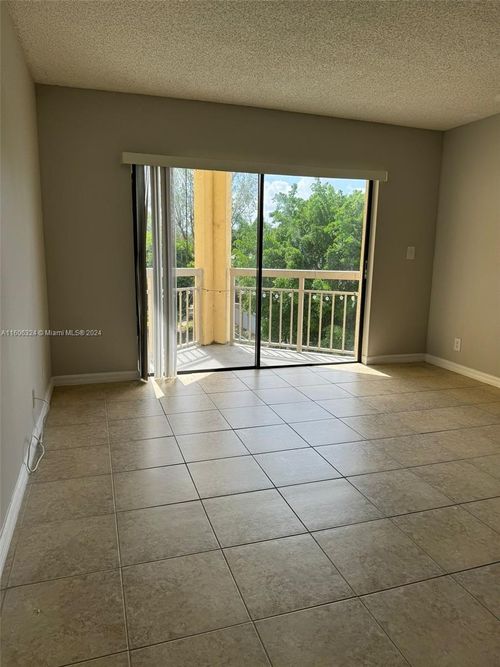 450-8290 Lake Drive, Doral, FL, 33166 | Card Image