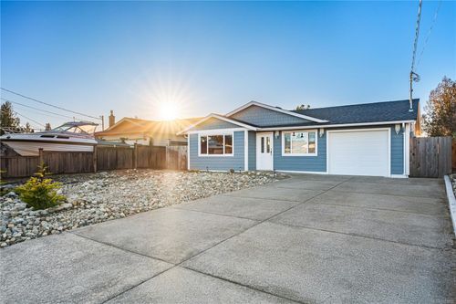 739 Phillips St, Parksville, BC, V9P1A7 | Card Image