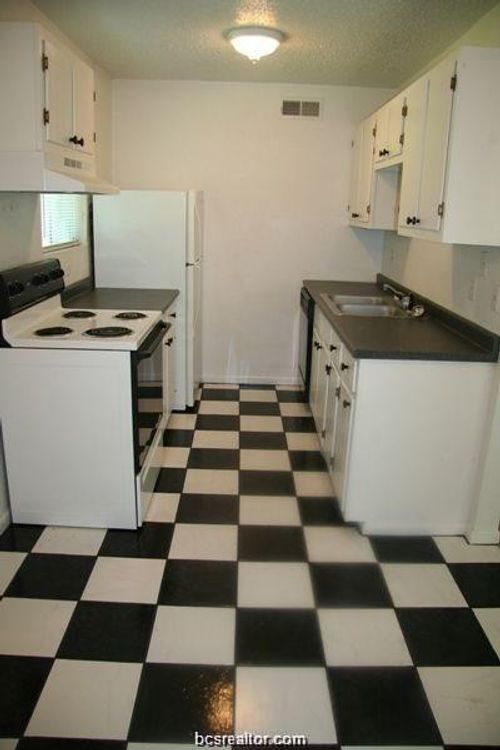 b-314 S Haswell Drive, Bryan, TX, 77803 | Card Image
