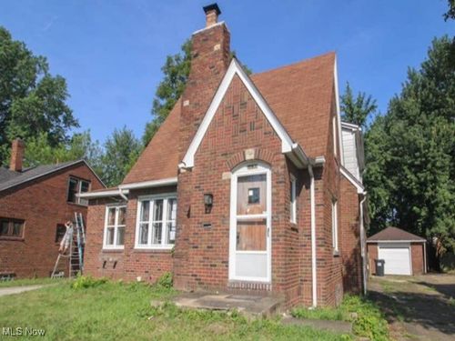 3930 Sunset Blvd, Youngstown, OH, 44512-1307 | Card Image