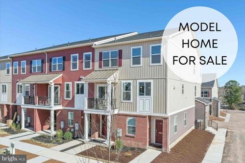 52e-1883 Arbor Place Dr, NORRISTOWN, PA, 19401-3566 | Card Image