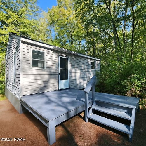298 White Deer Lake Acc, Hawley, PA, 18428 | Card Image